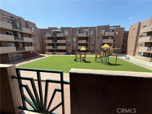 450 E 4th  207  Street, Santa Ana, CA