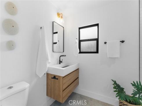 2220 Halladay Street, Santa Ana, CA