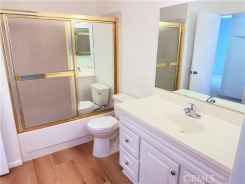 1404 N Tustin H1 Avenue, Santa Ana, CA