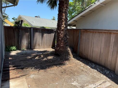 1404 N Tustin H1 Avenue, Santa Ana, CA