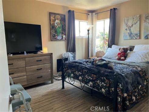 2124 W Civic Center Drive, Santa Ana, CA