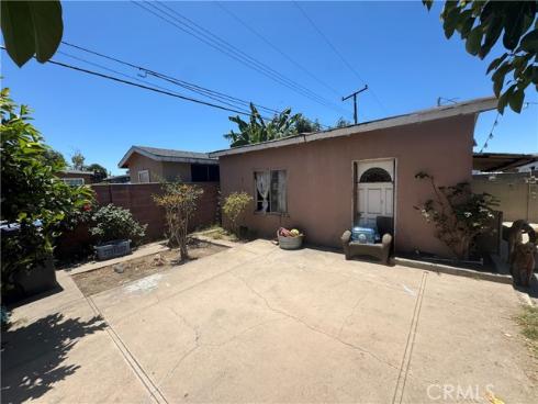 2124 W Civic Center Drive, Santa Ana, CA