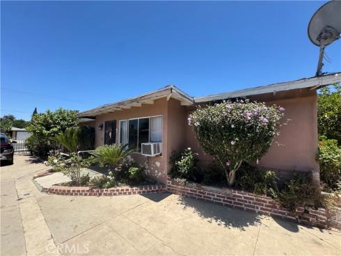 2124 W Civic Center Drive, Santa Ana, CA