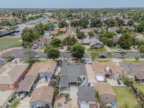 823 N Towner , Santa Ana, CA