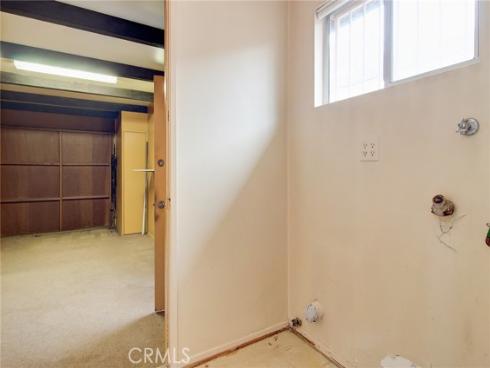 1924 W Secrest Way, Santa Ana, CA