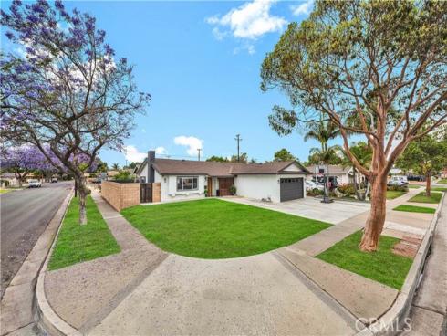 2218 S Linda Way, Santa Ana, CA