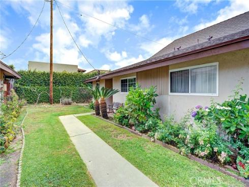 521 S Lyon 37 Street, Santa Ana, CA