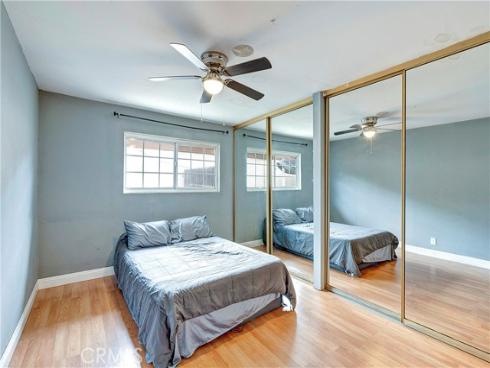 521 S Lyon 37 Street, Santa Ana, CA