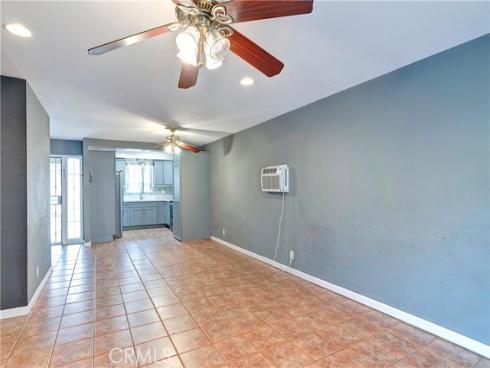 521 S Lyon 37 Street, Santa Ana, CA