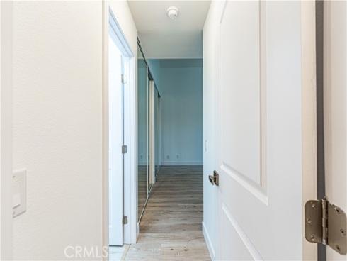 611 W 1st 101 Street, Santa Ana, CA