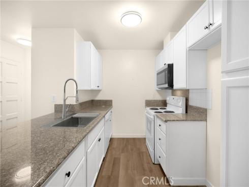 2501 W Sunflower H1 Avenue, Santa Ana, CA