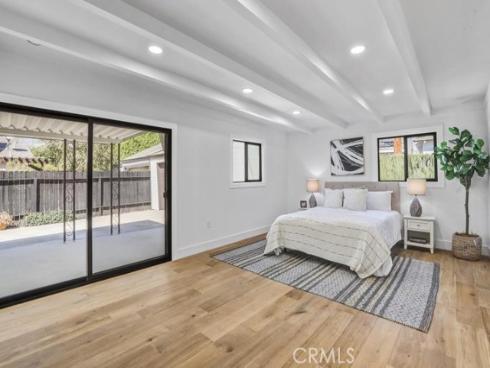 2327  Bonnie Brae  , Santa Ana, CA