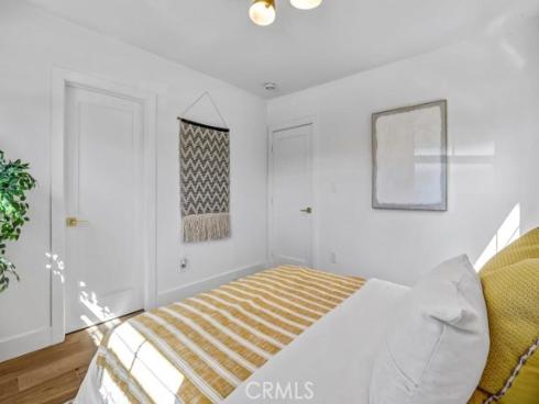 2327  Bonnie Brae  , Santa Ana, CA