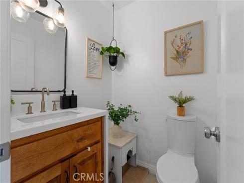 3021 S Sycamore D Street, Santa Ana, CA