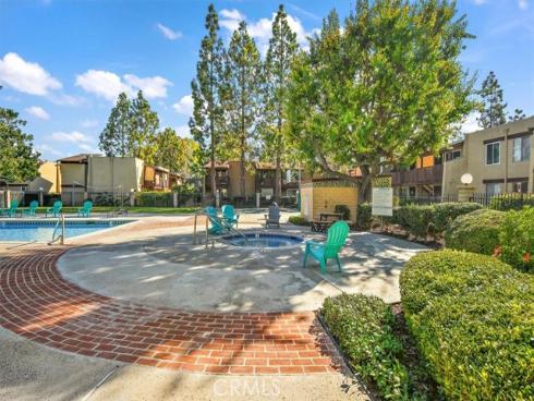 1000 W Macarthur 44 Boulevard, Santa Ana, CA