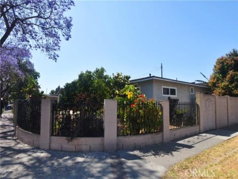 2201 W Russell Avenue, Santa Ana, CA