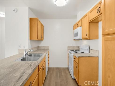 2521 W Sunflower  R8  Avenue, Santa Ana, CA