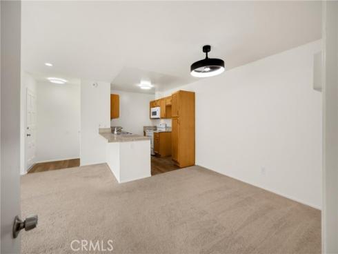 2521 W Sunflower  R8  Avenue, Santa Ana, CA