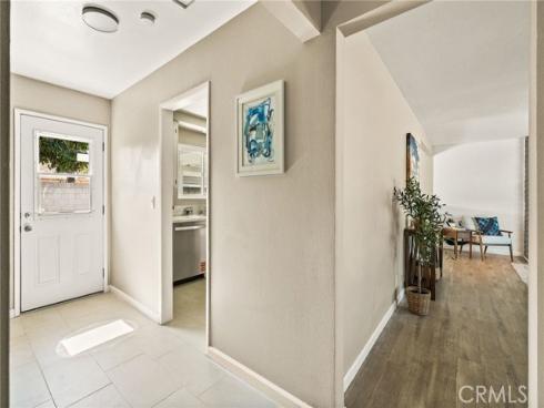 2406 S Pacific Avenue, Santa Ana, CA