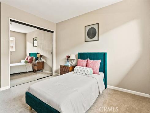 2406 S Pacific Avenue, Santa Ana, CA