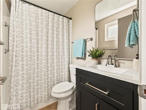 2406 S Pacific Avenue, Santa Ana, CA