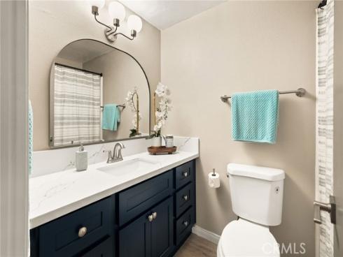 2406 S Pacific Avenue, Santa Ana, CA