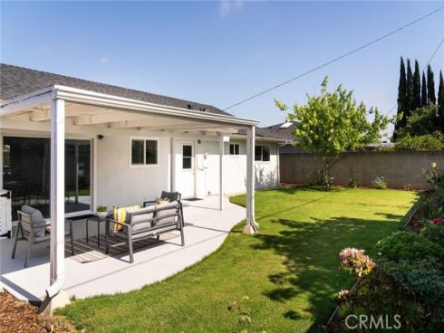 2406 S Pacific Avenue, Santa Ana, CA