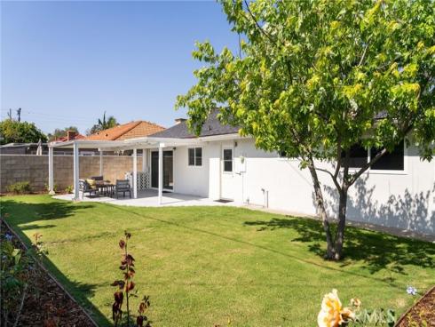 2406 S Pacific Avenue, Santa Ana, CA