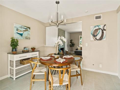 2406 S Pacific Avenue, Santa Ana, CA