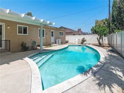 1702 Albion Avenue, Santa Ana, CA