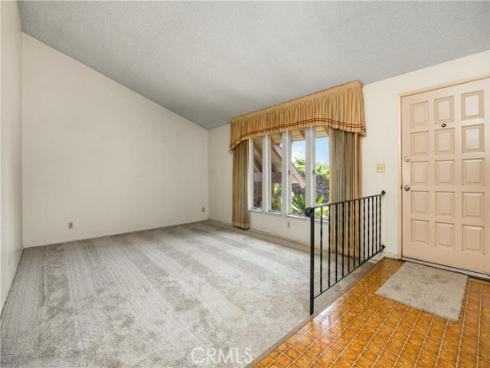 2301 N Lyon   Street, Santa Ana, CA