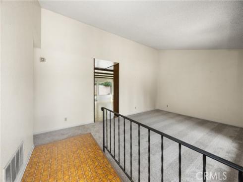 2301 N Lyon   Street, Santa Ana, CA