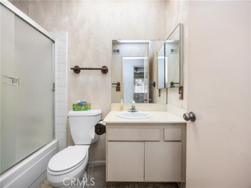 2301 N Lyon   Street, Santa Ana, CA