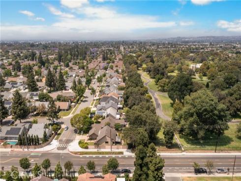 2301 N Lyon   Street, Santa Ana, CA