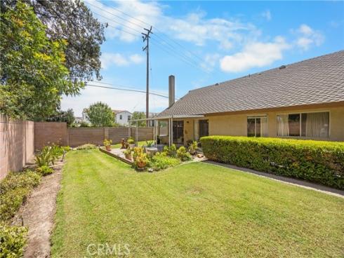 2301 N Lyon   Street, Santa Ana, CA