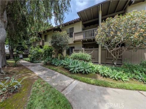 1345 Cabrillo Park B12 Drive, Santa Ana, CA