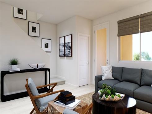 1818  E 1st  520  Street, Santa Ana, CA