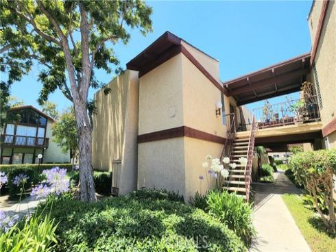 1010 W Macarthur  24  Boulevard, Santa Ana, CA