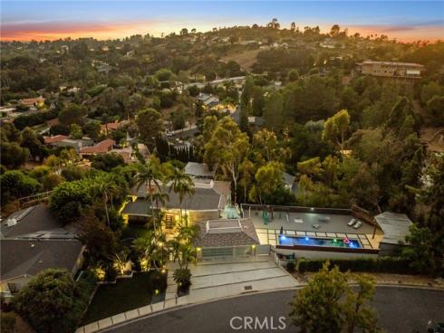 10255  Overhill   Drive, Santa Ana, CA