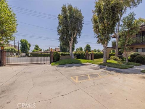 1806 N Fairview  J  Street, Santa Ana, CA
