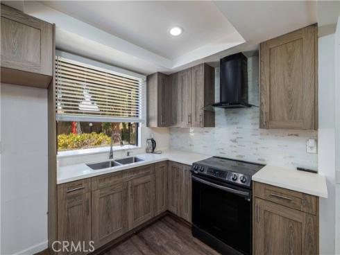 1806 N Fairview  J  Street, Santa Ana, CA