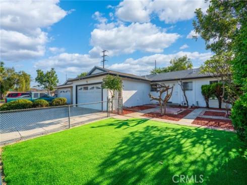 928 S Laurel St. , Santa Ana, CA
