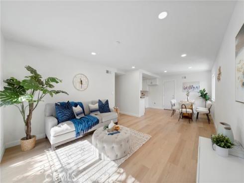 928 S Laurel St. , Santa Ana, CA