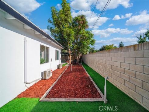 928  S Laurel St.  , Santa Ana, CA