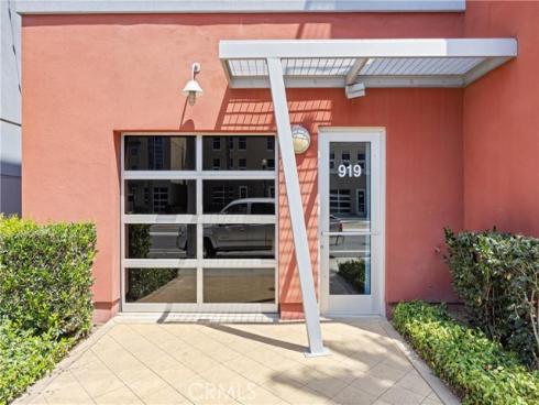 919 E Santa Ana   Boulevard, Santa Ana, CA