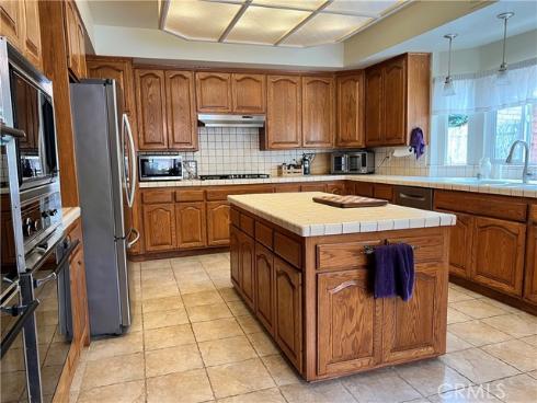 18841  Deep Well   Road, Santa Ana, CA