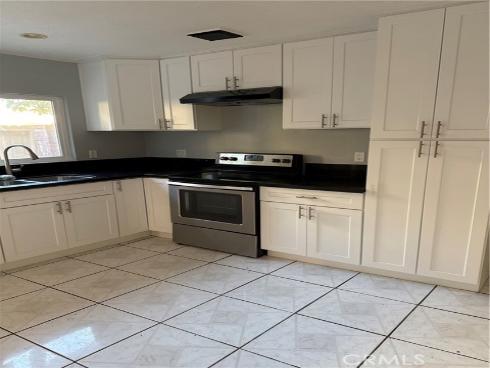 1323 S Standard  A  Avenue, Santa Ana, CA