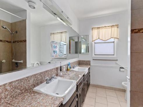 13021  Hewes   Avenue, Santa Ana, CA