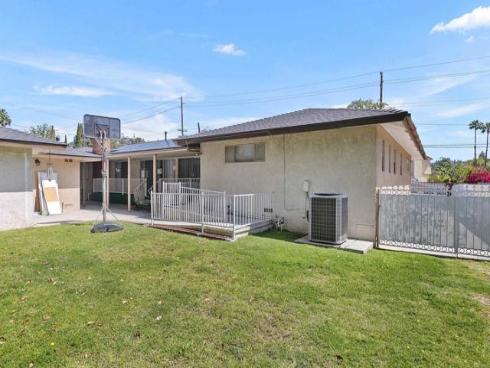 13021  Hewes   Avenue, Santa Ana, CA