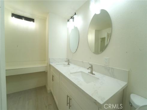 600  W Third St  B211 , Santa Ana, CA